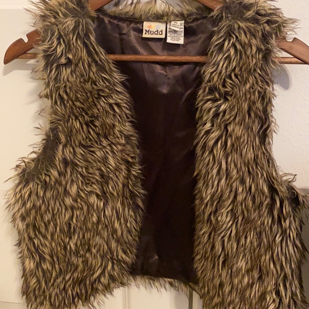 Fur vest